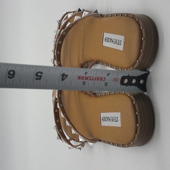 Steve Madden Slip-On 3 Band Sandals, Silver Pyramid Studded Lodell Women's Sz 9 - Picture 5 of 7